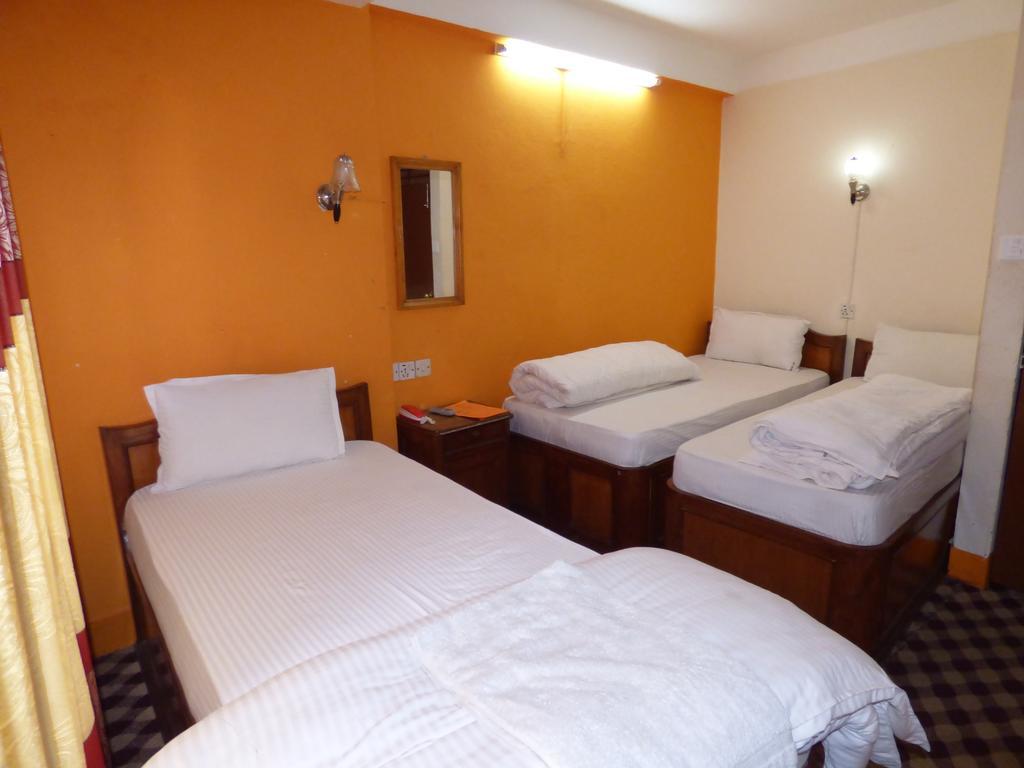 Hotel Api Katmandu Szoba fotó